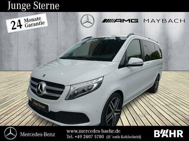 Weiß Gebraucht 2019 Mercedes V220 Van / Kleinbus | 41.950 € (Fairer Preis) - Bild 1/4