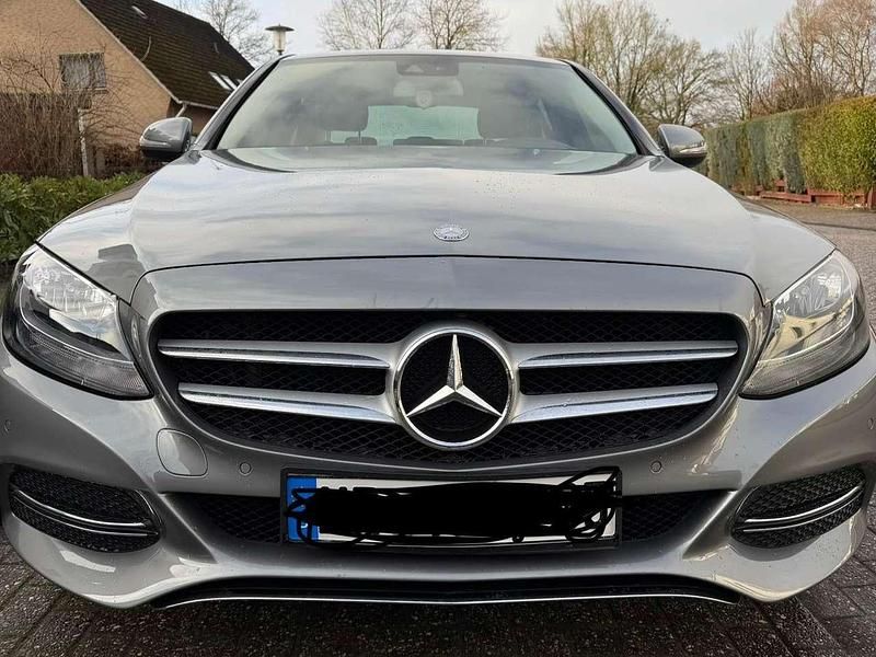 Gebraucht Mercedes C180 Avantgarde 156 PS (114 kW) 2014 Grau Limousine