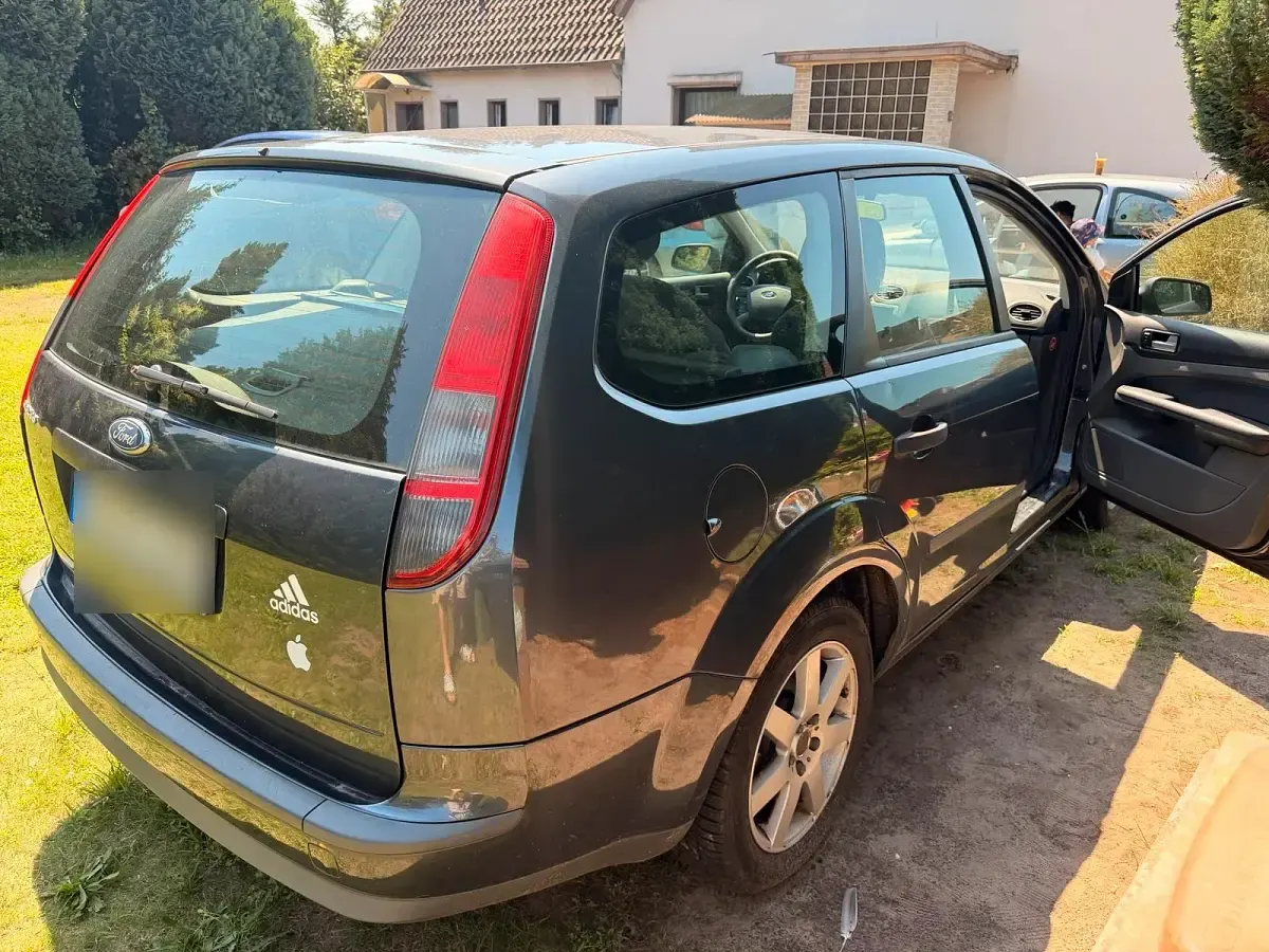 Gebraucht Ford Focus 101 PS (74 kW) 2006 Grau Kombi