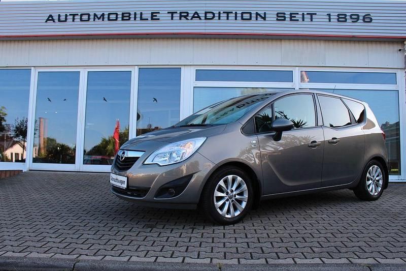 Grau Gebraucht 2012 Opel Meriva Van / Kleinbus | 4.290 € (Fairer Preis) - Bild 1/4