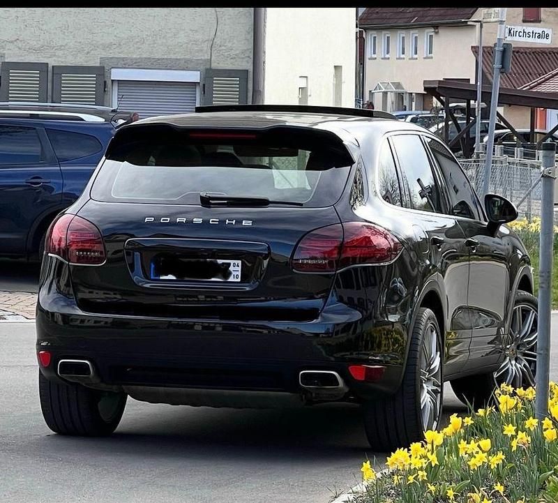 Gebraucht Porsche Cayenne 245 PS (180 kW) 2012 Schwarz SUV