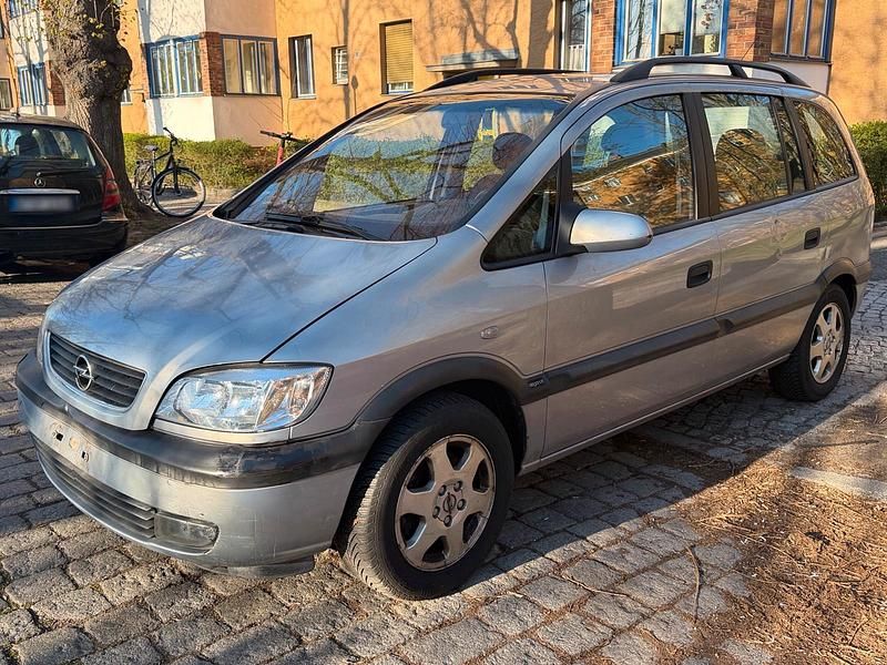 Gebraucht Opel Zafira Elegance 116 PS (85 kW) 2000 Grau Van / Kleinbus