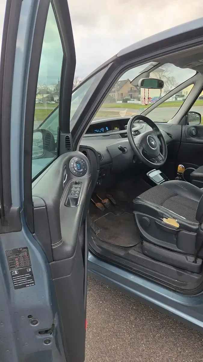Gebraucht Renault Espace 150 PS (110 kW) 2011 Blau Van / Kleinbus