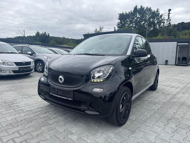Schwarz Gebraucht 2015 Smart ForFour Basis Limousine | 6.900 € (Guter Preis) - Bild 1/4