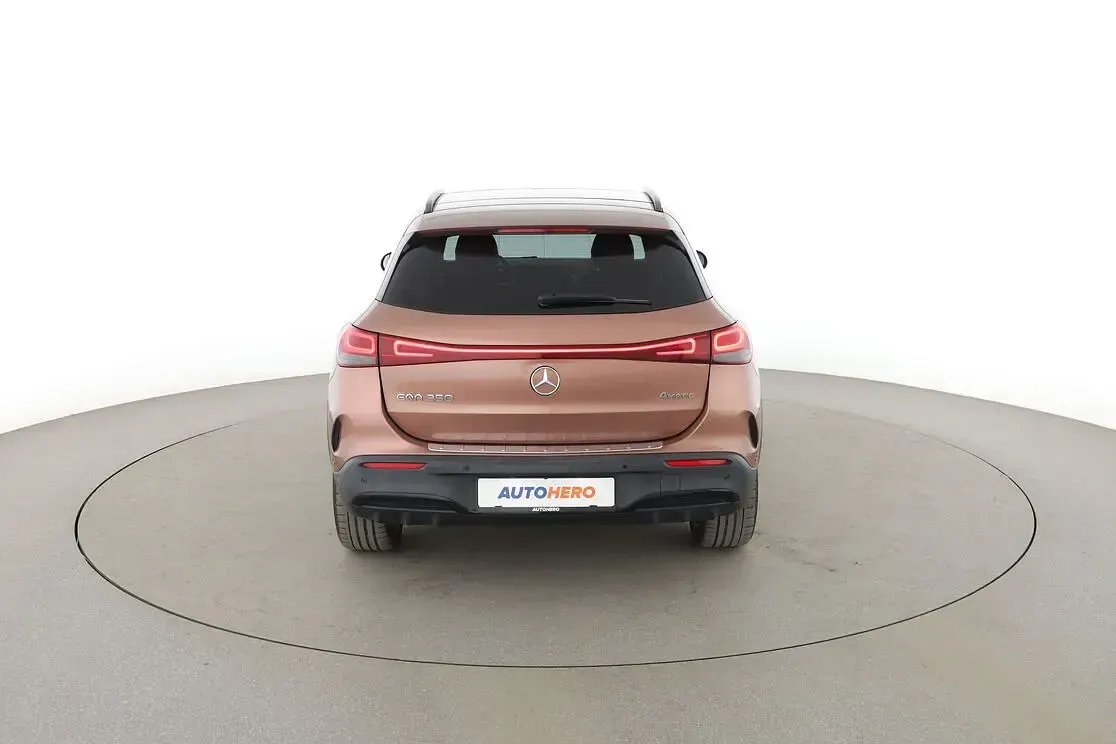 Gebraucht Mercedes EQA350 AMG line 214 kW (292 PS) 2022 Braun SUV