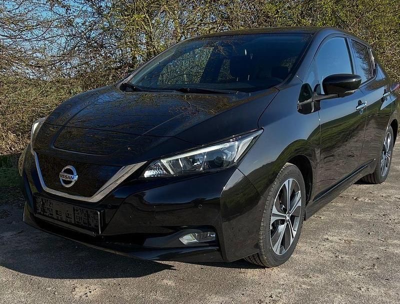Gebraucht Nissan Leaf N-Connecta 110 kW (150 PS) 2018 Schwarz Kleinwagen