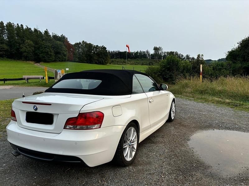 Gebraucht BMW 118 Cabriolet M Sport 143 PS (105 kW) 2009 Weiß Cabrio