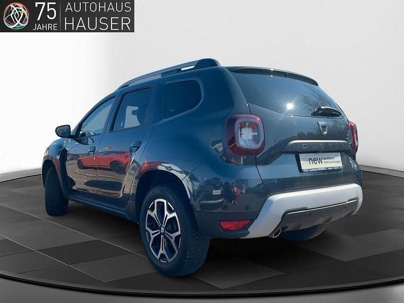 Gebraucht Dacia Duster Celebration 131 PS (96 kW) 2021 Grau SUV
