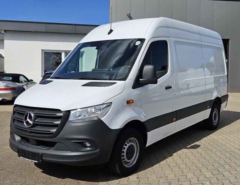 Weiß Gebraucht 2024 Mercedes Sprinter Van | 39.151 € (Guter Preis) - Bild 1/4