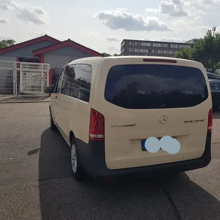 Gebraucht Mercedes Vito 163 PS (119 kW) 2015 Gelb Van