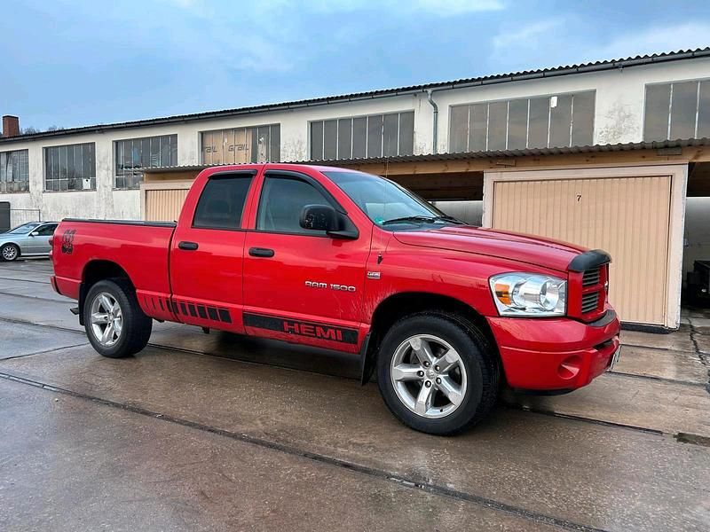 Gebraucht Dodge Ram 345 PS (253 kW) 2007 Rot Pickup