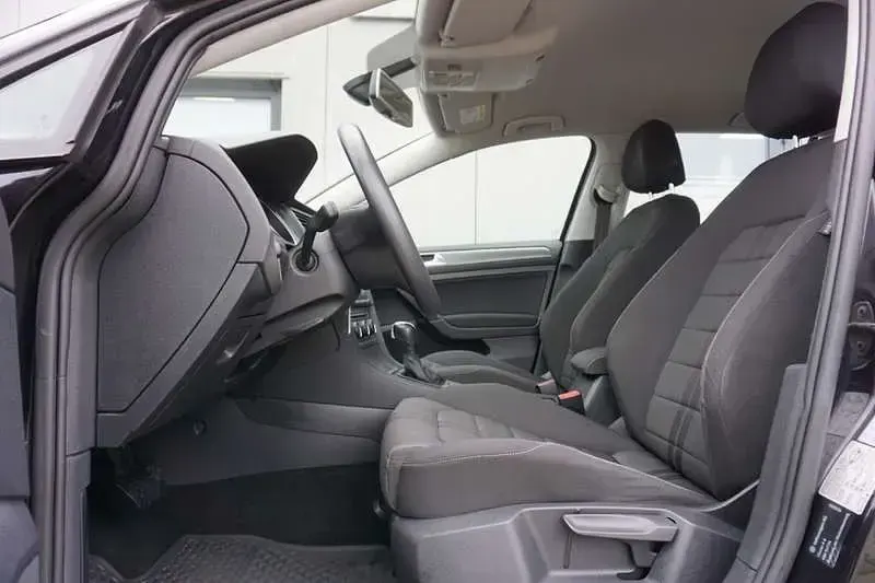 Gebraucht VW Golf VII Trendline 110 PS (80 kW) 2014 Schwarz Kombi