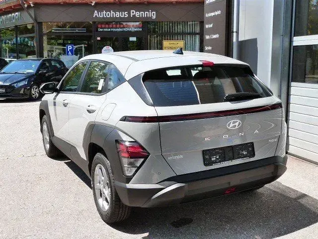 Neu Hyundai Kona Select 139 PS (102 kW) 2026 Grau SUV