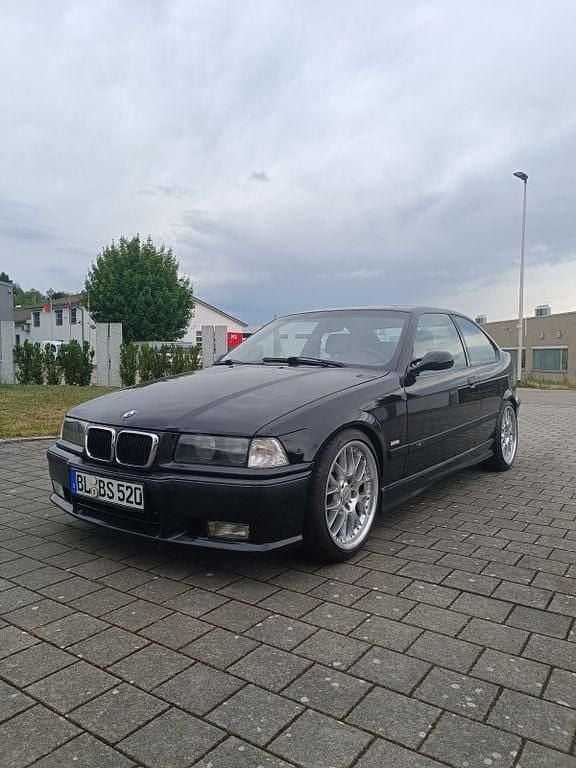 Schwarz Gebraucht 2000 BMW 323 Compact Sport Line Kleinwagen | 10.990 € (Teuer) - Bild 1/4