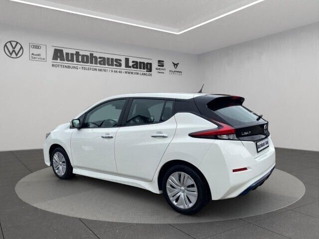 Gebraucht Nissan Leaf Basis 110 kW (150 PS) 2022 Weiß Kleinwagen