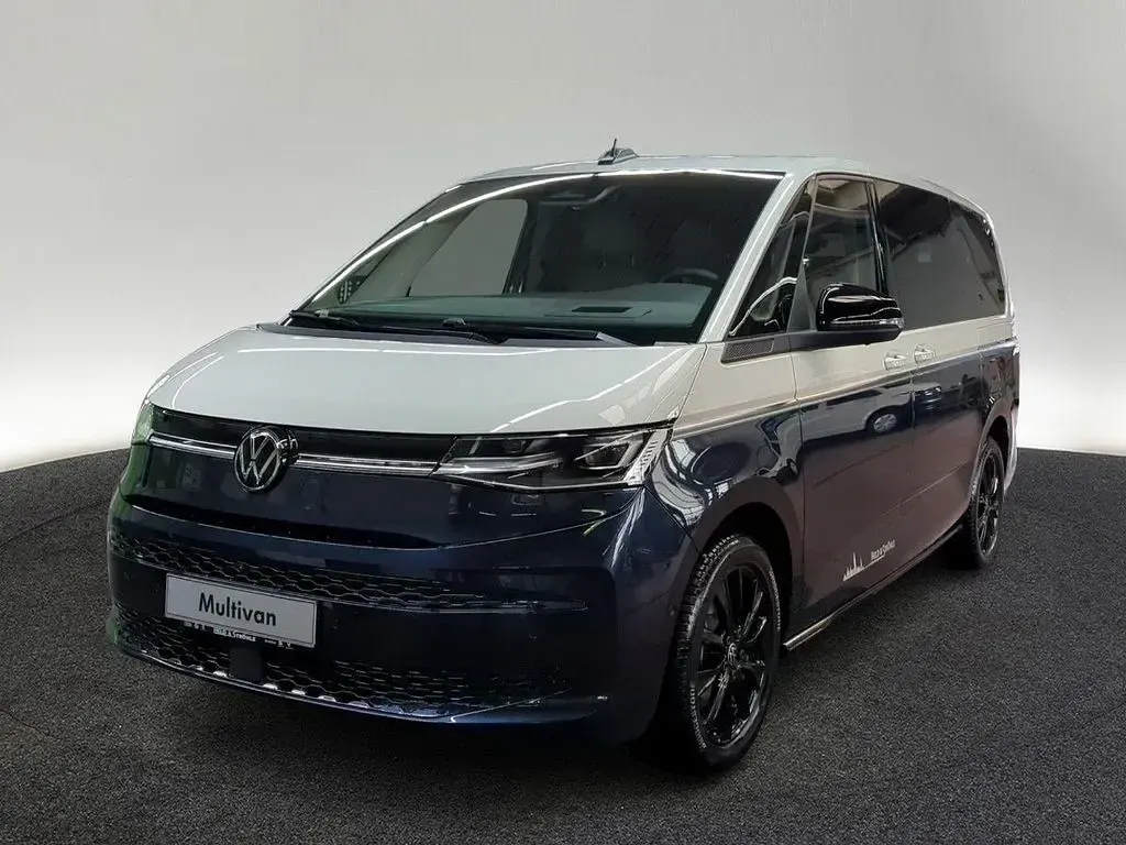 Gebraucht VW Multivan 245 PS (180 kW) 2026 Blau Van / Kleinbus