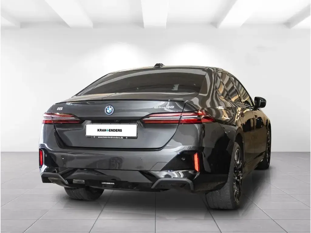 Neu BMW i5 Performance 250 kW (340 PS) 2026 Grau Limousine