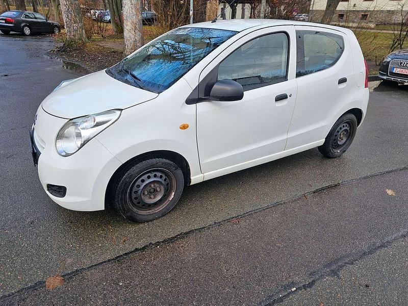 Gebraucht Suzuki Alto 68 PS (50 kW) 2011 Weiß Kleinwagen