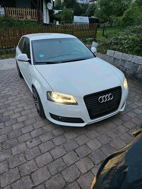 Weiß Gebraucht 2009 Audi A3 S-Line Kleinwagen | 5.100 € (Fairer Preis) - Bild 1/4