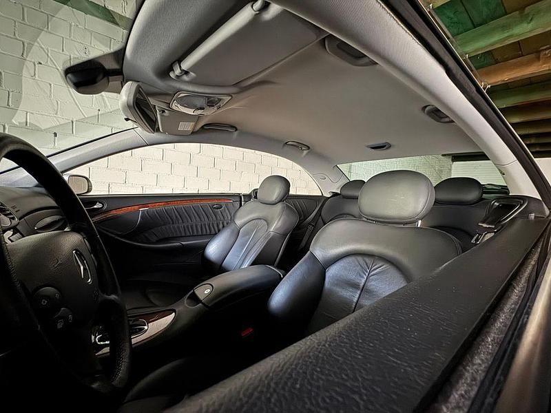 Gebraucht Mercedes CLK350 272 PS (200 kW) 2006 Silber Coupé