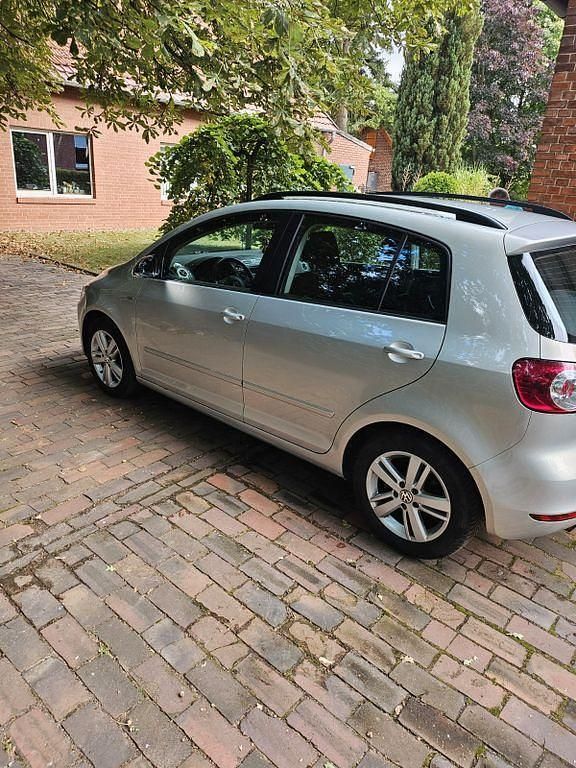 Grau Gebraucht 2012 VW Golf Plus Match Van / Kleinbus | 6.900 € (Guter Preis) - Bild 1/4