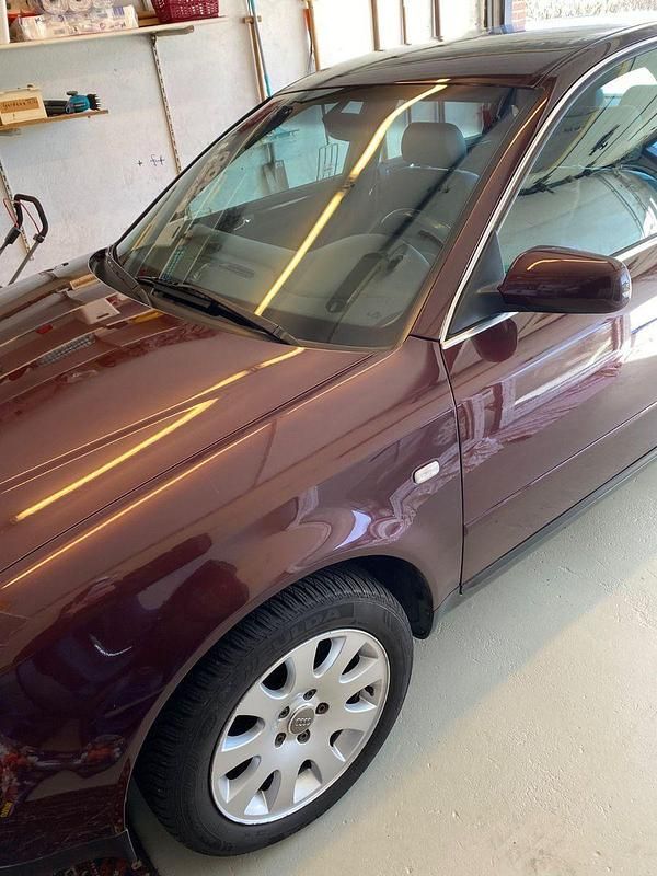 Gebraucht Audi A6 165 PS (121 kW) 1999 Rot Limousine