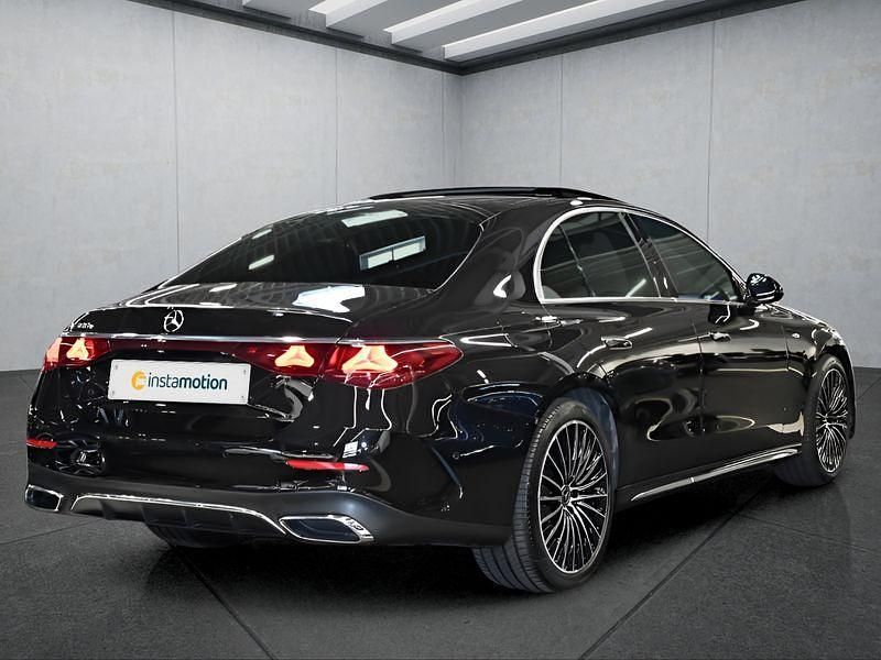 Gebraucht Mercedes E300 204 PS (150 kW) 2025 Schwarz Limousine