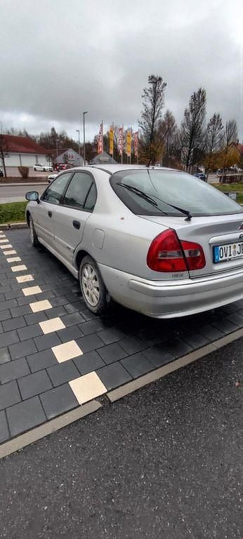Silber Gebraucht 2001 Mitsubishi Carisma Limousine | 1.600 € (Fairer Preis) - Bild 1/4