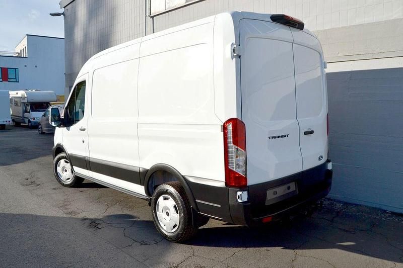 Neu Ford Transit Trend 131 PS (96 kW) 2025 Weiß Limousine