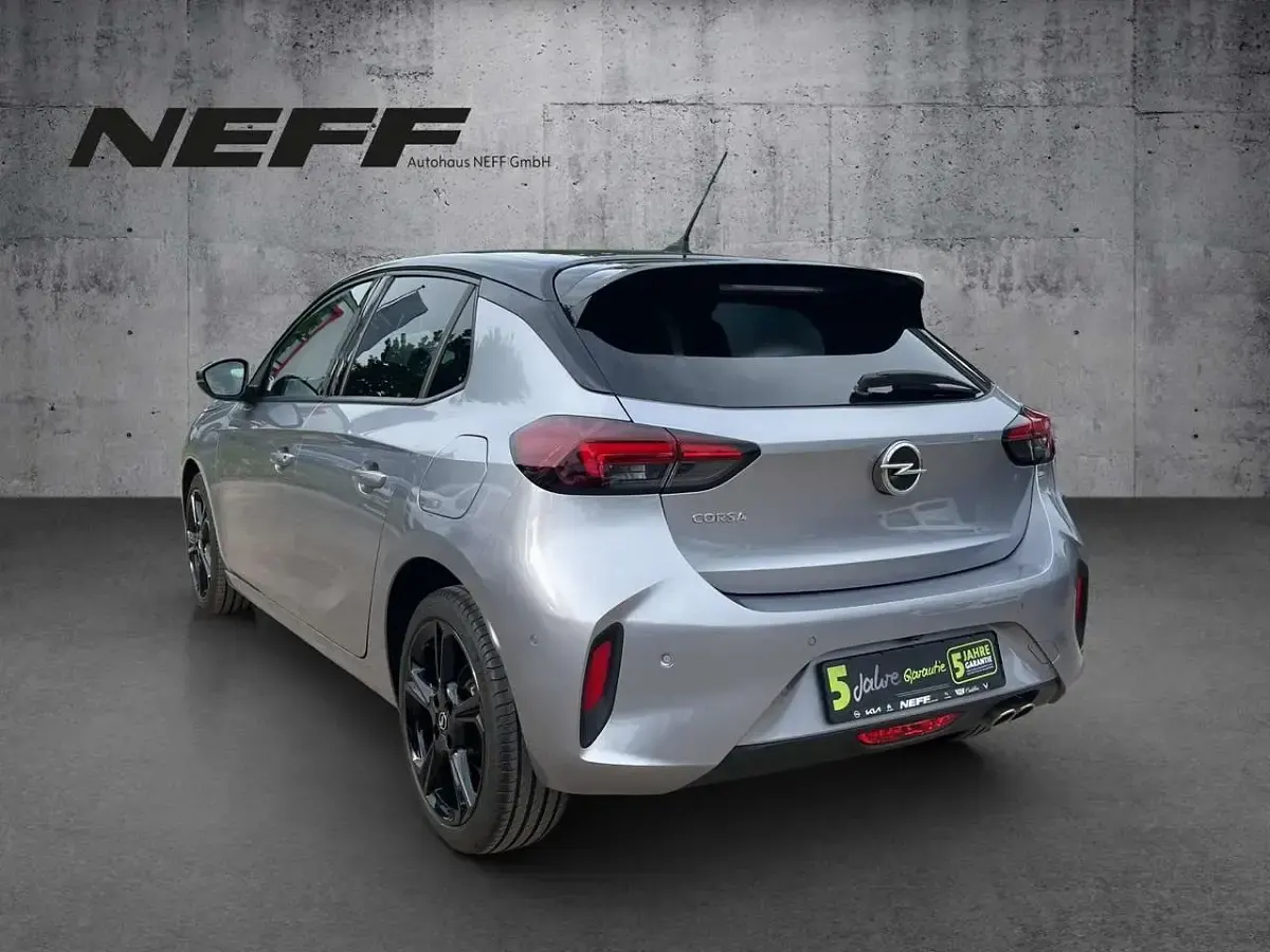 Gebraucht Opel Corsa GS Line 131 PS (96 kW) 2022 Kontrast grau/quarz silber Kleinwagen