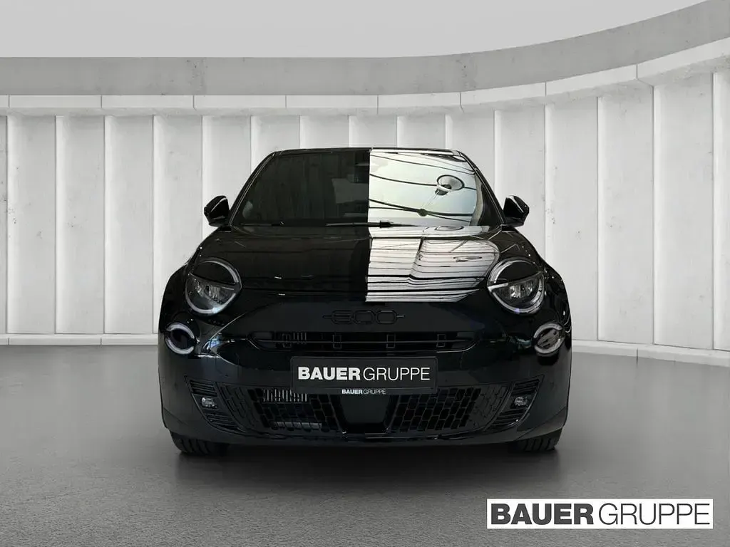 Gebraucht Fiat 600 Sport 145 PS (106 kW) 2026 Schwarz SUV
