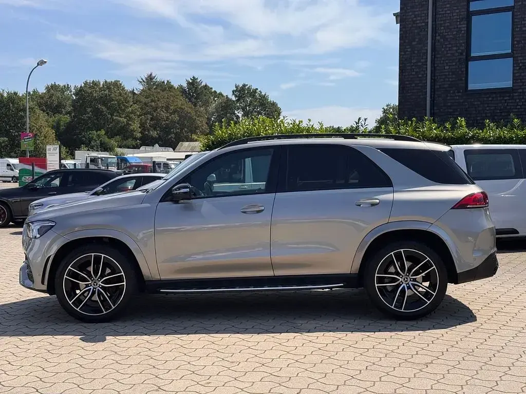 Gebraucht Mercedes GLE400 AMG line 330 PS (242 kW) 2021 Silber SUV