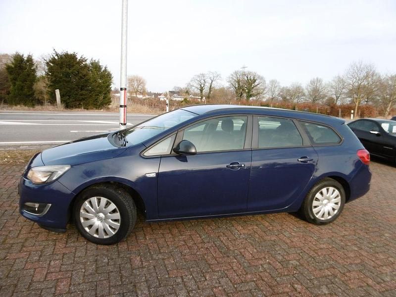 Gebraucht Opel Astra Active 131 PS (96 kW) 2012 Blau Kombi