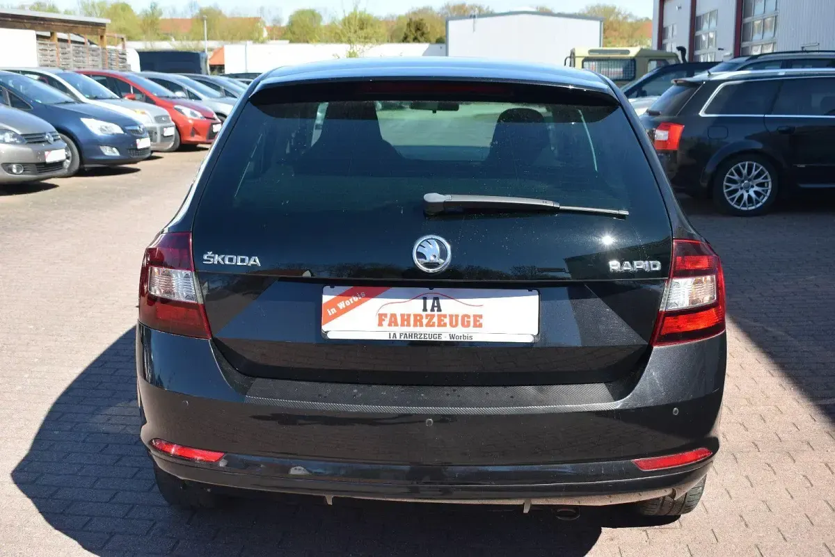 Gebraucht Skoda Rapid Monte Carlo 86 PS (63 kW) 2015 Schwarz Kleinwagen