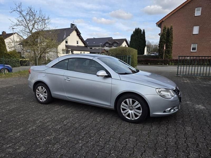 Gebraucht VW Eos 140 PS (102 kW) 2008 Silber Cabrio