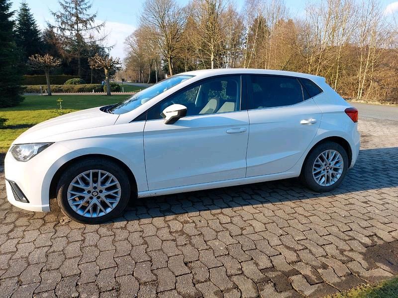 Gebraucht Seat Ibiza 95 PS (69 kW) 2017 Weiß Kleinwagen