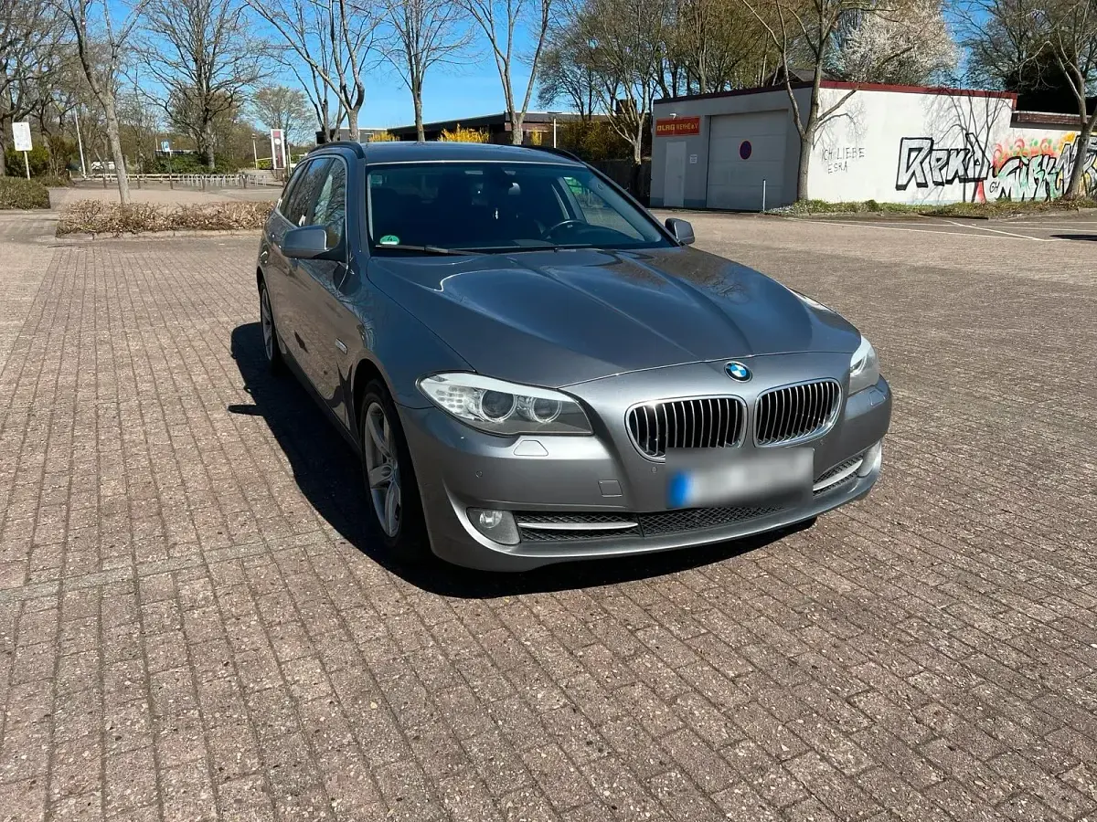 Gebraucht BMW 525 218 PS (160 kW) 2012 Andere farben Kombi