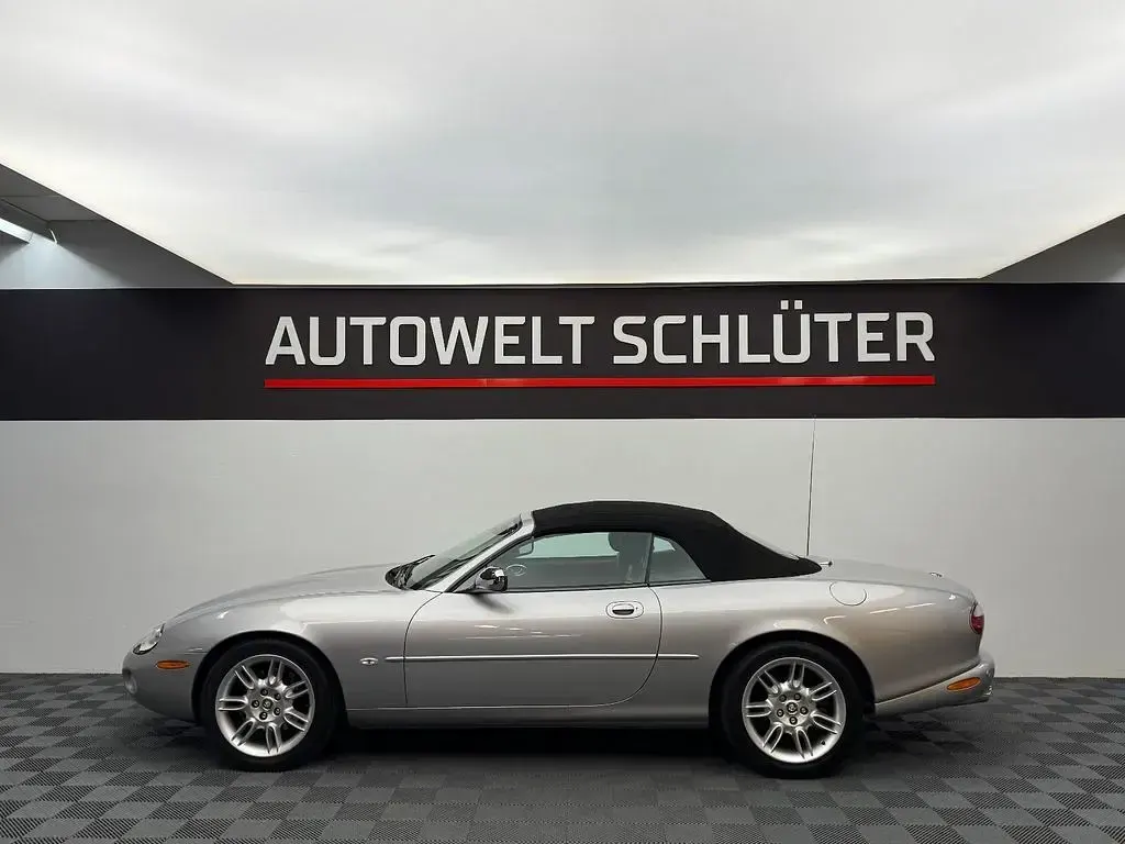 Gebraucht Jaguar XK8 284 PS (208 kW) 2002 Grau Cabrio