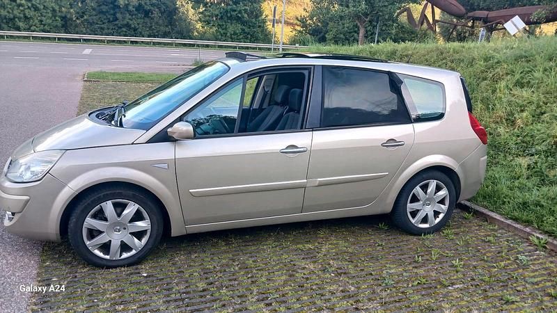 Gebraucht Renault Scénic II 163 PS (119 kW) 2006 Andere farben Van / Kleinbus