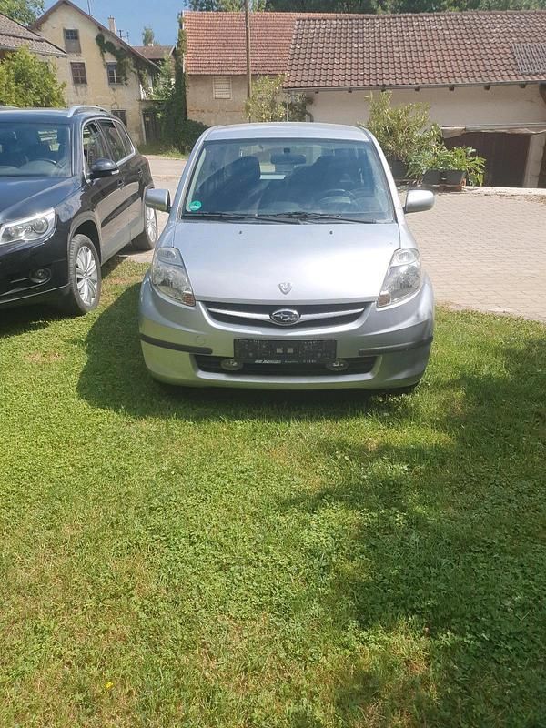 Silber Gebraucht 2008 Subaru Justy Kleinwagen | 1.050 € (Superpreis) - Bild 1/4