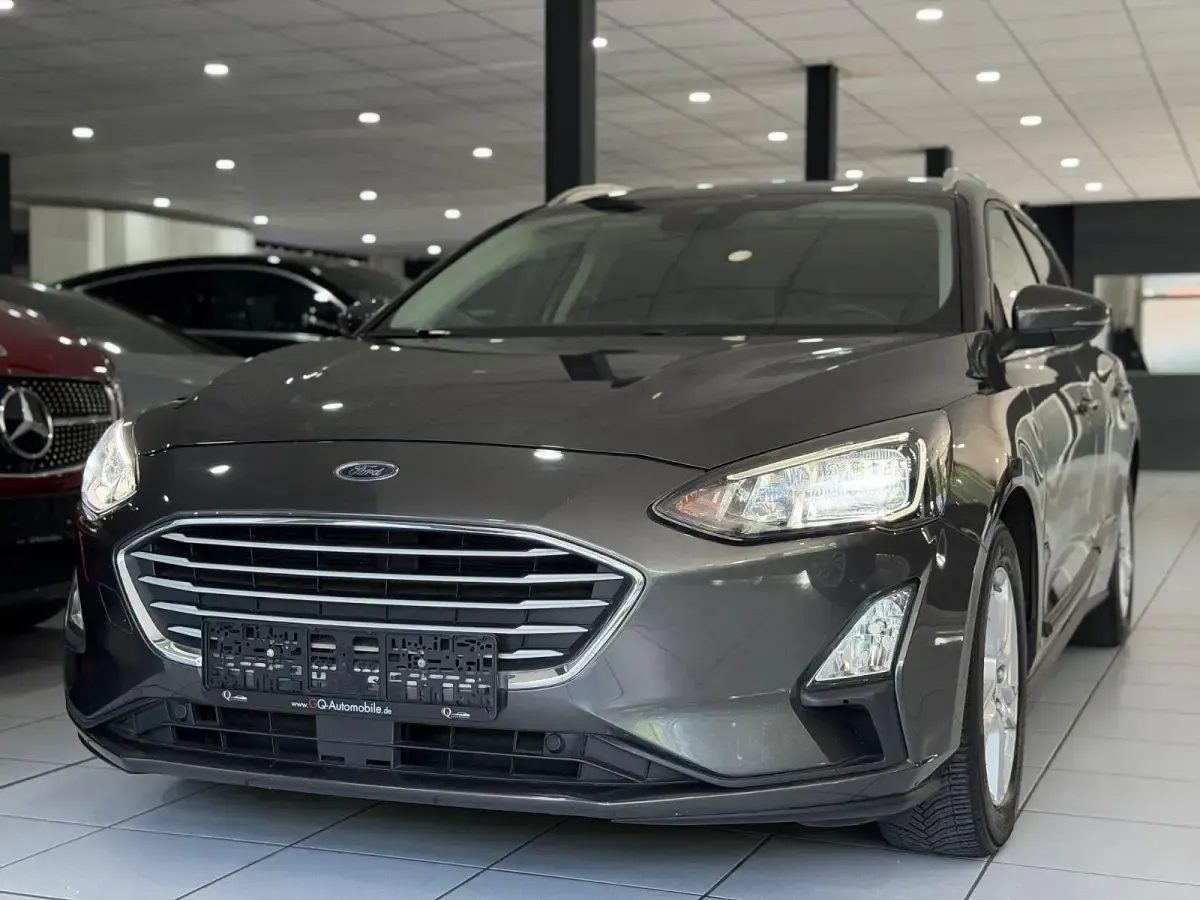 Gebraucht Ford Focus Cool & Connect 120 PS (88 kW) 2019 Grau Kombi