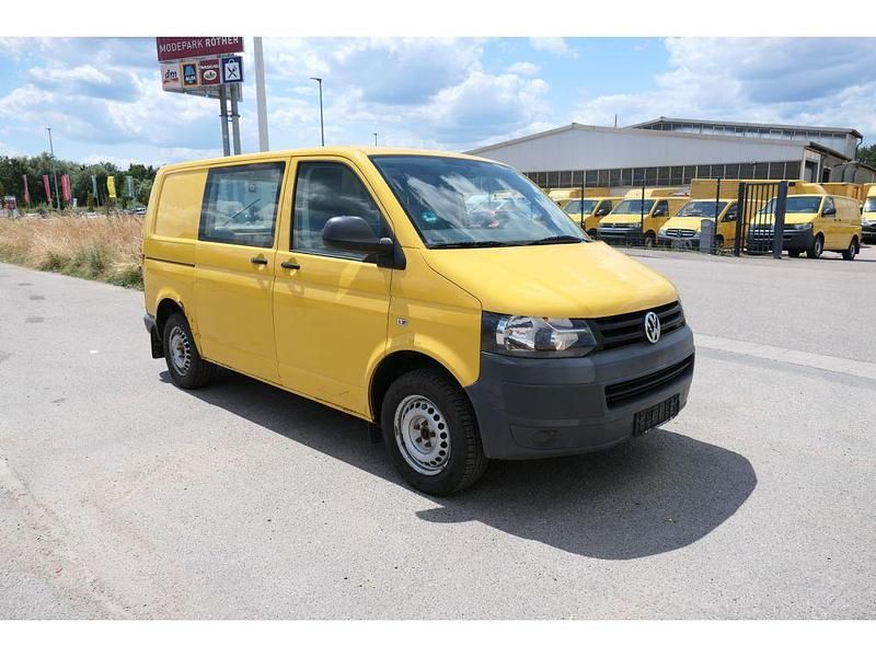 Second-hand VW Transporter 84 CP (61 kW) 2011 Galben Van