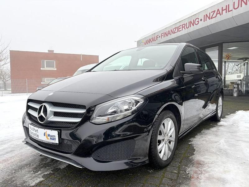 Gebraucht Mercedes B200 136 PS (100 kW) 2015 Schwarz Van / Kleinbus