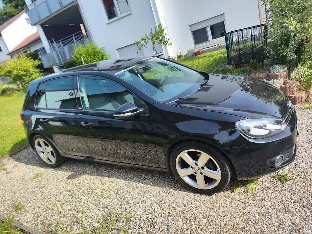 Gebraucht VW Golf VI Style 122 PS (89 kW) 2011 Schwarz Kleinwagen