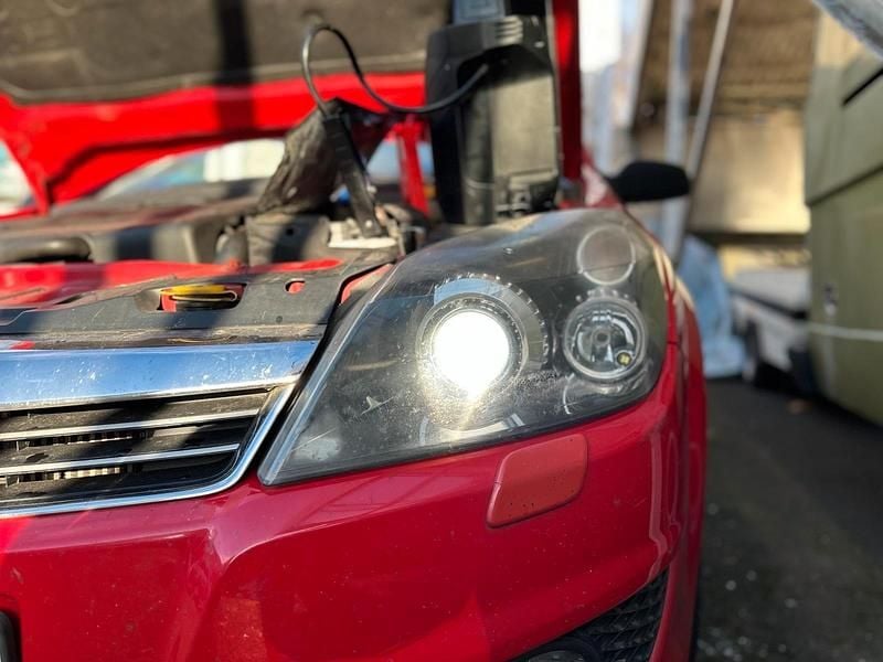 Gebraucht Opel Astra 120 PS (88 kW) 2007 Rot Kombi