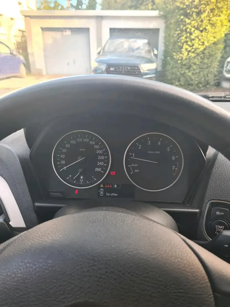 Gebraucht BMW 114 102 PS (75 kW) 2013 Schwarz Kleinwagen