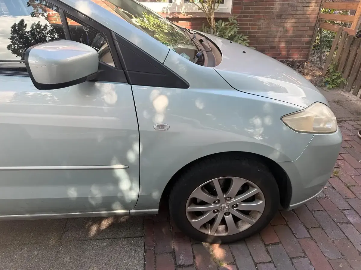 Gebraucht Mazda 5 116 PS (85 kW) 2005 Andere farben Van / Kleinbus