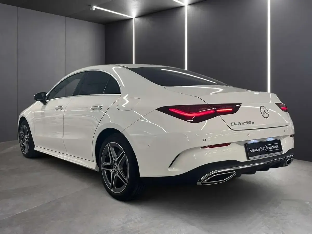 Gebraucht Mercedes CLA250e AMG 218 PS (160 kW) 2025 Weiß Coupé