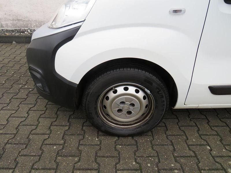 Gebraucht Fiat Fiorino 80 PS (58 kW) 2023 Weiß Van / Kleinbus