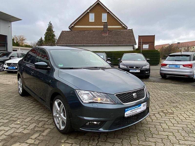 Grau Gebraucht 2014 Seat Toledo Style Limousine | 8.990 € (Fairer Preis) - Bild 1/4